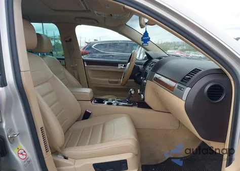 2008 Volkswagen Touareg 2 Vr6 Fsi из США, поврежденный, VIN WVGBE77L28D050451